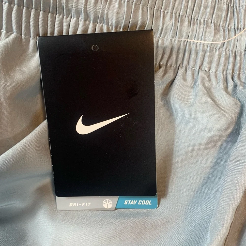 NIKE: NWT Men’s Basketball Gray Warmup Pants - Size XXL